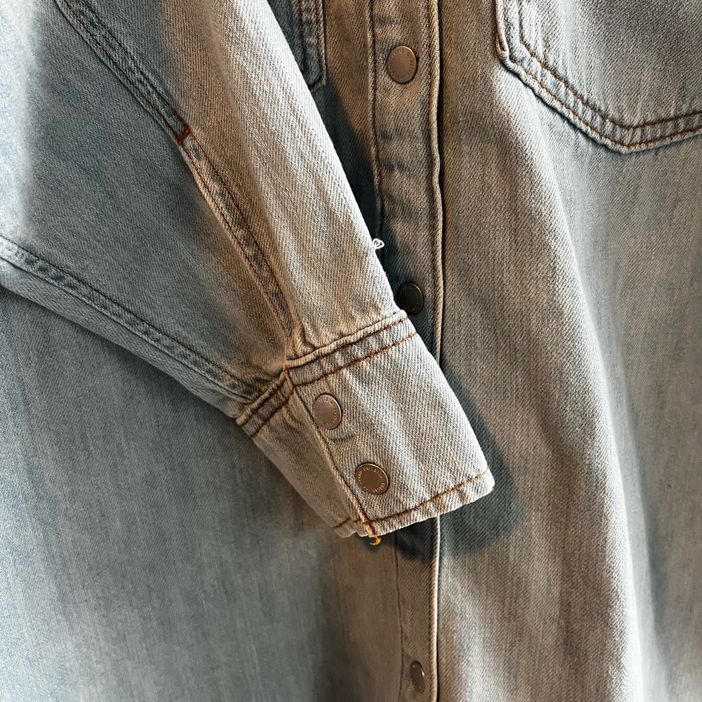 Universal Thread Light Blue Denim Shirt Celestial Western Stars Large - Picture 6 of 13